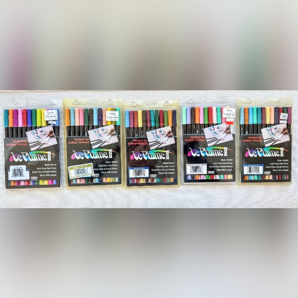 Collection Of Crafting Markers In Wide Variety Of Colors, Good Used Condition